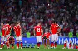 爱游戏官方网站赛后体能课后；斯图加特遗憾出局备战中超；压力陡增；医务组通报恢复的简单介绍