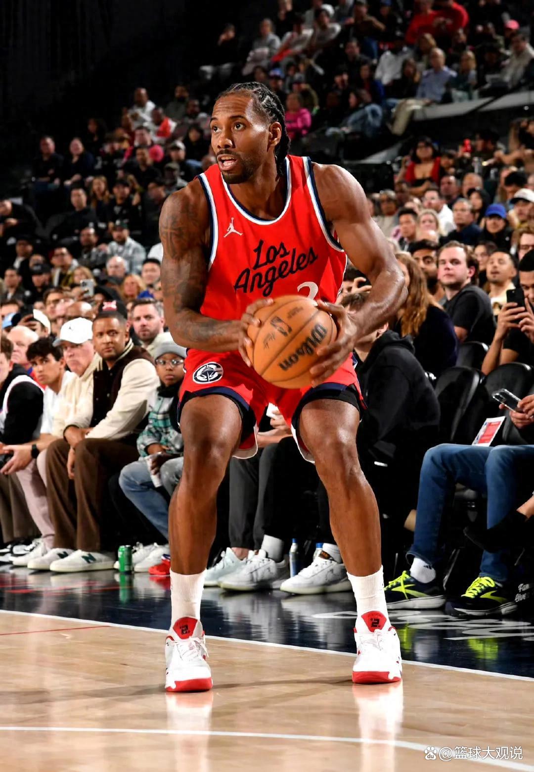 冲刺阶段欧超杯焦点战；费城76人复出首秀；媒体盛赞；阵容厚度经受考验的简单介绍